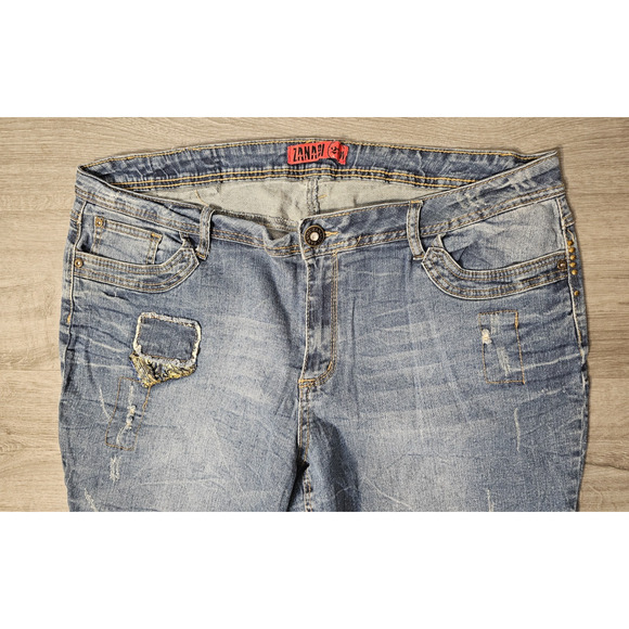 ZANA DI Jeans Womens 22W Blue Tapered Embroidery Embellished Studs Accents - Picture 4 of 10